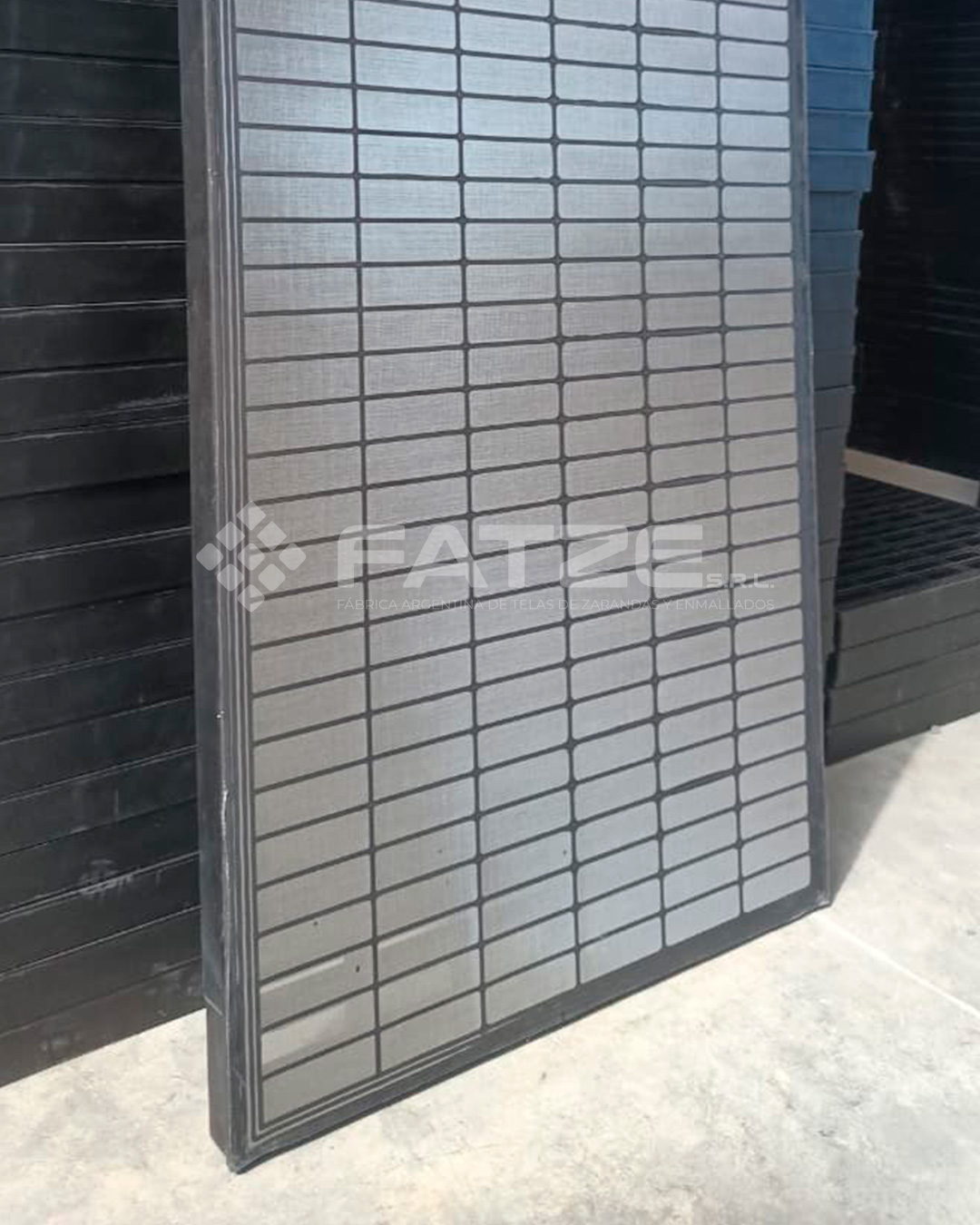 Tela Mongoose Composite