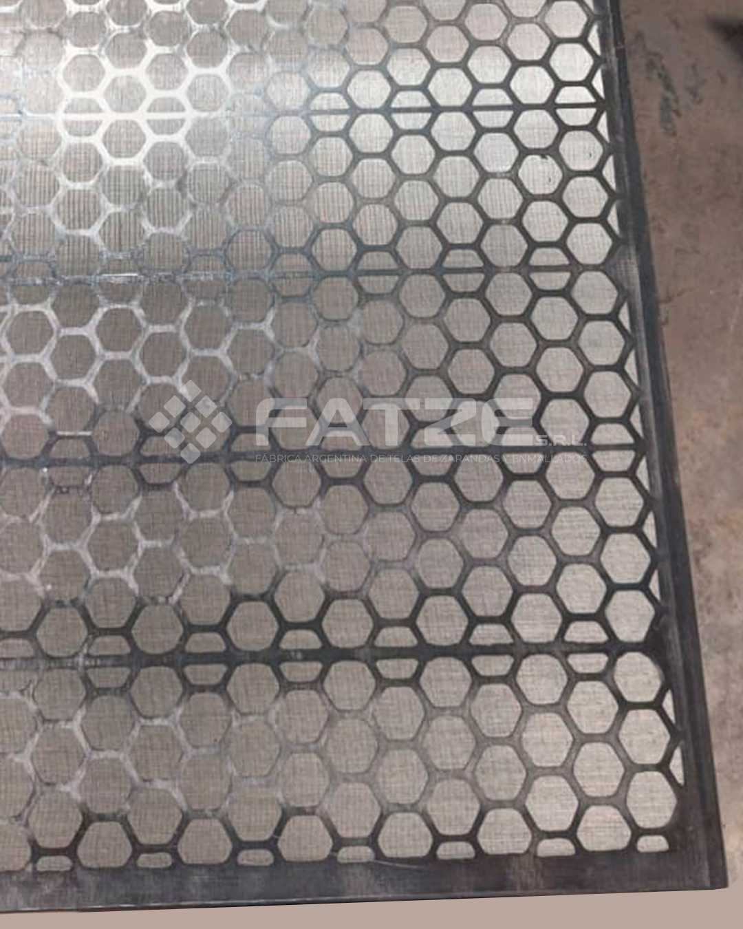 Tela Mongoose Metal CB